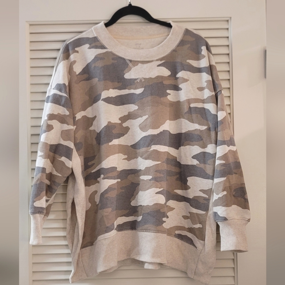 Aerie - Camo Oversized Long-Sleeve Loungewear Top
